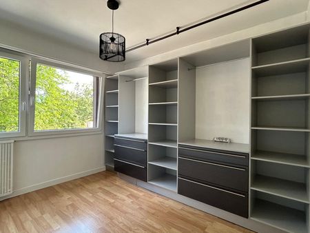 RUE DE NABÉCOR BEL APPARTEMENT RÉNOVÉ DE 83m2 - Photo 2