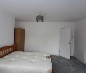 Burlington Road, Southampton, SO15 - Photo 2