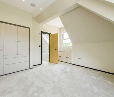 2 bedroom penthouse to rent - Photo 4