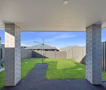 Two Bedroom Duplex - Photo 4