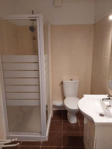 Location Appartement 2 pièces 45m² NARBONNE 11100 - Photo 3
