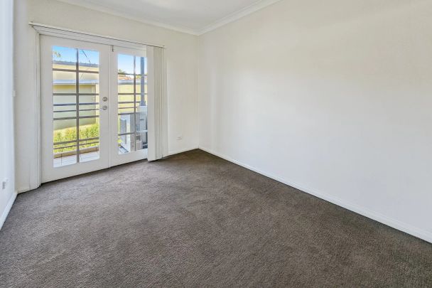 2/10-12 Campbell Street, - Photo 1