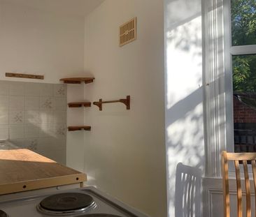 1 Bed Flat, Demesne Road, M16 - Photo 5