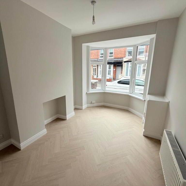 42 Kensington Avenue, Belfast, BT5 5JN - Photo 1