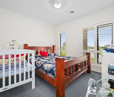 Spacious Four-Bedroom Home with Solar & Side Access - Photo 3