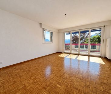 Spacieux 2.5 pièces avec balcon et vue sur le lac - Foto 1