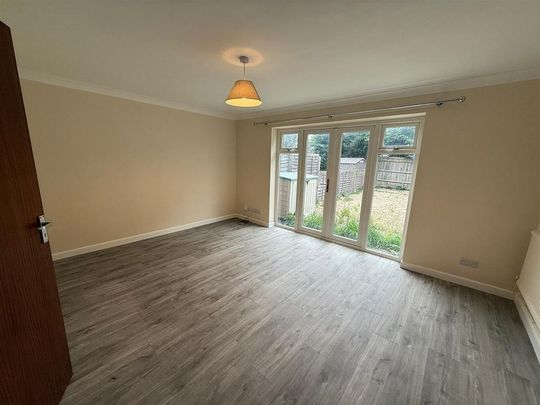 4 bedroom house to rent - Photo 1