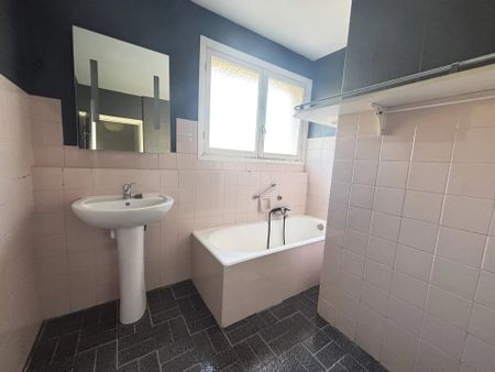 Location Appartement 1 pièce 38m² NICE 06100 - Photo 4