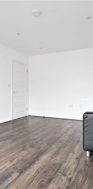 Stoke Road, Slough - Photo 1