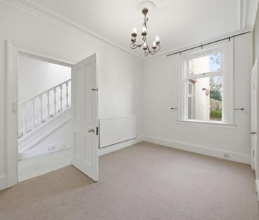 4 bedroom terraced house to rent - Photo 6