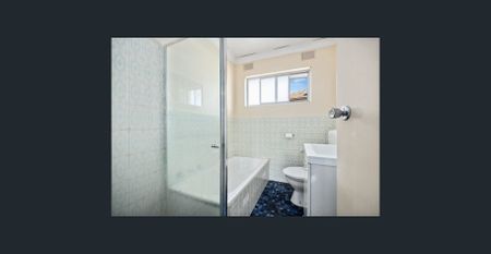 DON'T MISS THIS 2-Bedroom place - Photo 4