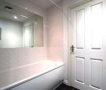 4 bedroom semi-detached house to rent - Photo 1