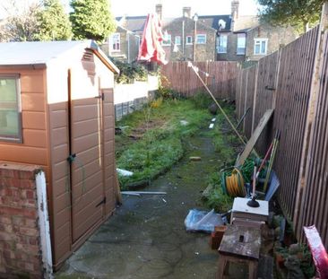 2 bedroom terraced house to rent - Photo 4