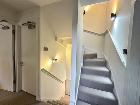 3 bedroom terraced house to rent - Photo 4