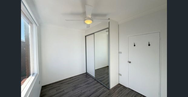 Quiet & Convenient One Bedroom Apartment in Boutique Block - Photo 1