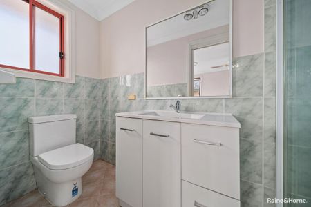 Versatile Family Home in a Prime Location - Photo 4