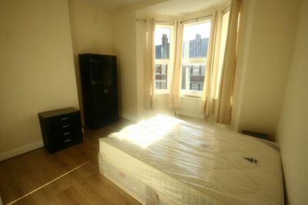 3 Bed - Simonside Terrace, Heaton, Ne6 - Photo 4