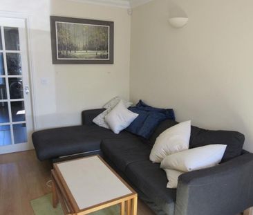 2 bedroom semi-detached house to rent - Photo 4