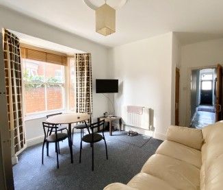 1 Bed - Upperton Road, Leicester, - Photo 1