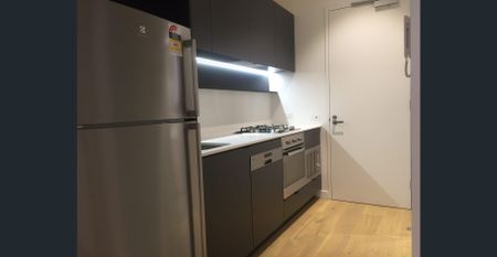 Historic 2 Bedroom Apartment - Photo 2