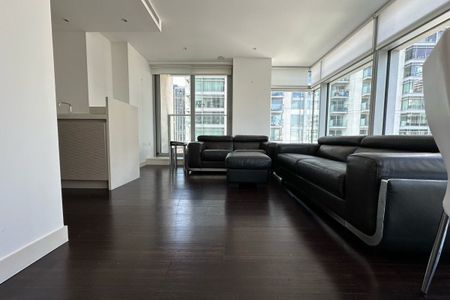 Pan Peninsula Square - Photo 5