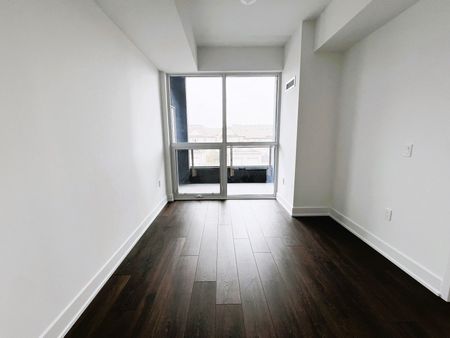 For Lease - 2343 Khalsa Gate Unit# 320, Oakville, Ontario - Photo 3