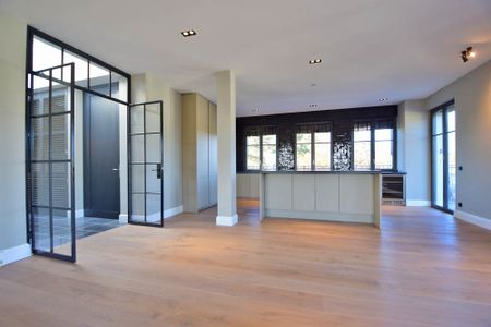 Zur Miete: 1. Rheinlinie - High-End-Penthouse mit Panoramablick auf Rhein und Siebengebirge, Sauna und Whirlpool - Photo 3
