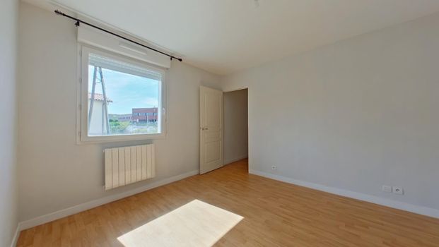 Location Appartement 2 pièces 57m² POITIERS 86000 - Photo 1