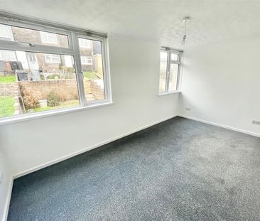 Southway, Plymouth - Photo 3