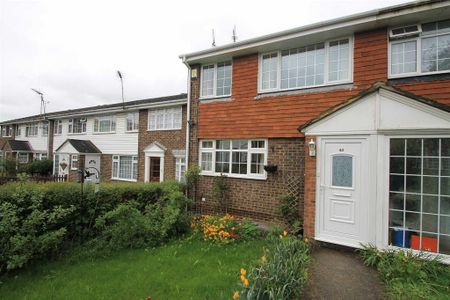 3 bedroom terraced house to rent - Photo 4