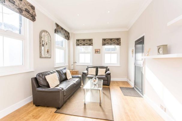 2 bedroom house to rent - Photo 1