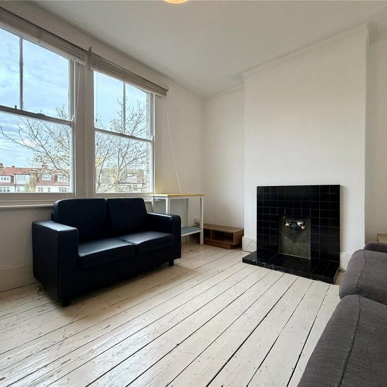 3 bedroom apartment to rent - Photo 1