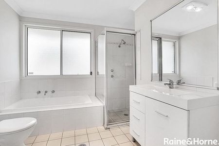 SPACIOUS LIVING IN SPRING FARM - Photo 5