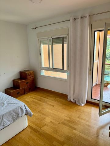 Semi Detached Villa for rent in Estepona - Photo 4