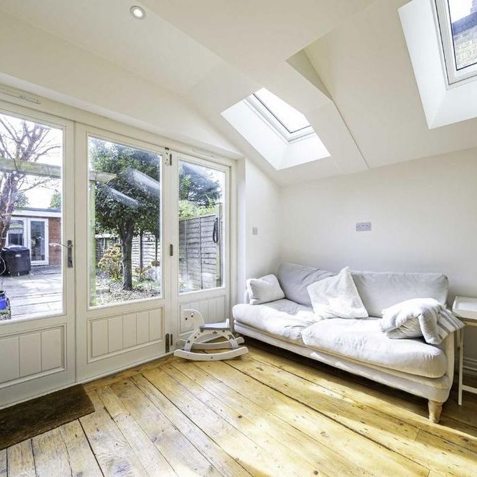 3 bedroom terraced house to rent - Photo 1