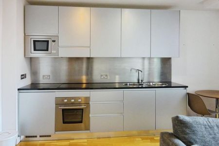 1 bedroom flat to rent - Photo 5