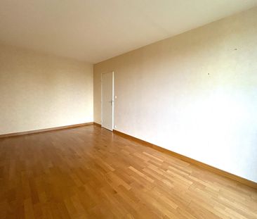 Location Appartement 3 pièces 78m² - Photo 2