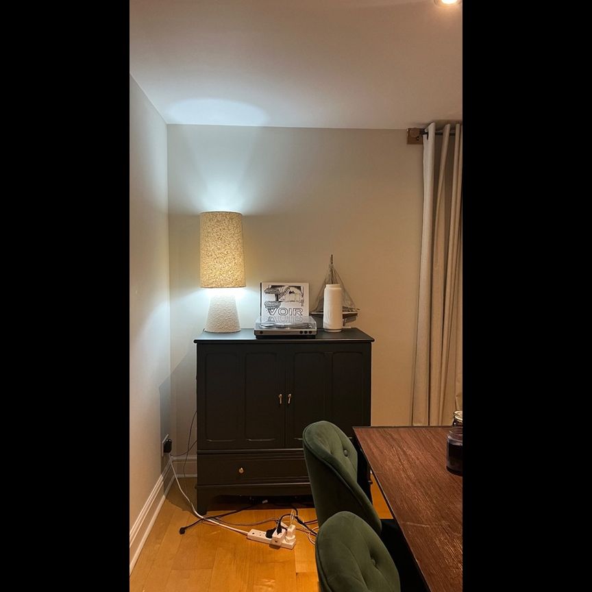 2 Bed Flat, Edison Building, E14 - Photo 1