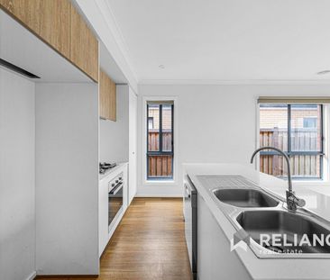 Modern Family Living in a Thriving Community - Gardening Services I... - Photo 6