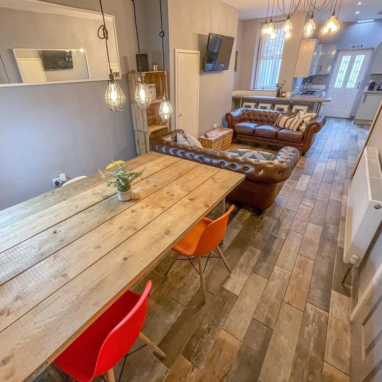 1 bedroom in a house share to rent - Photo 1