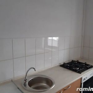 1 camera zona in Gara de Nord - Fotografie 2