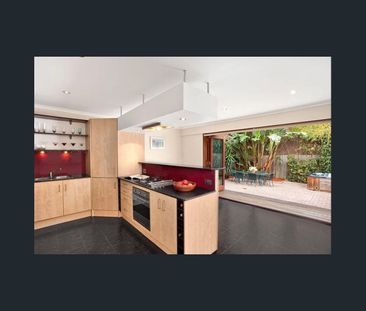 Spacious Character Home in Premier Lifestyle Location - Photo 5