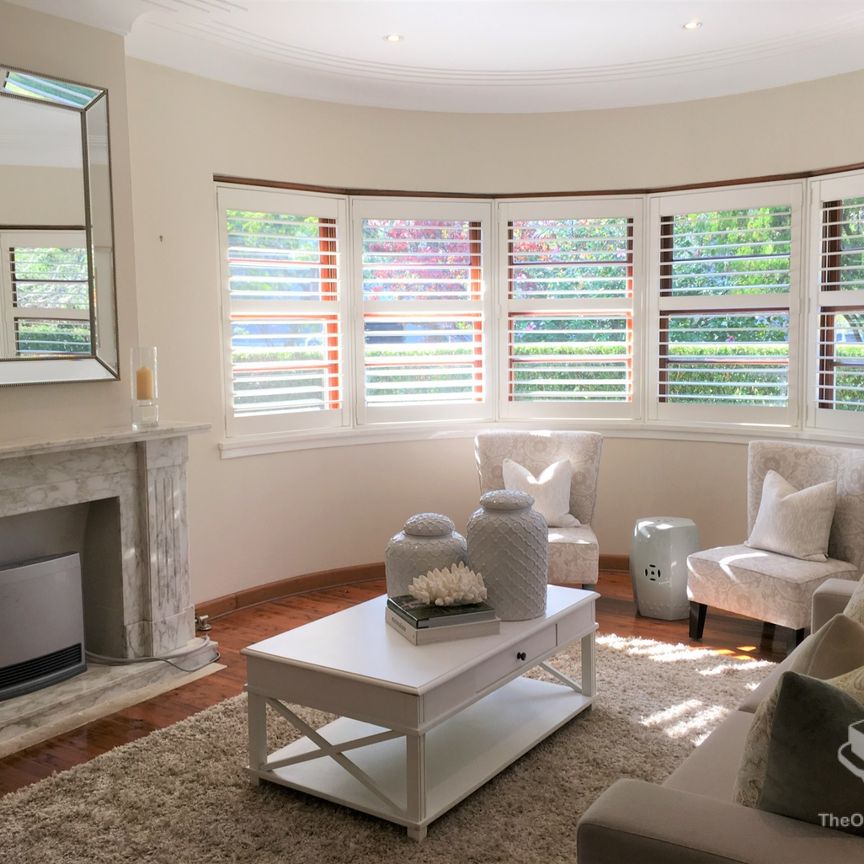 Beautiful, Spacious and Comfortable Family Living - Photo 1