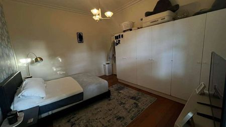 Caulfield South - Photo 3