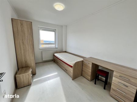 Penthouse în Sibiu – 3 camere, terasă 37 mp, parcare și boxă - Fotografie 2