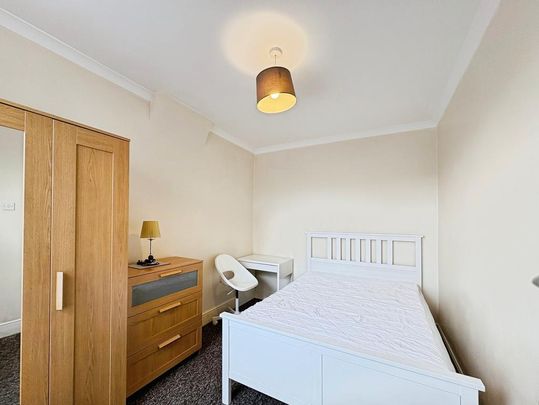 5 bedroom house share to rent - Photo 1