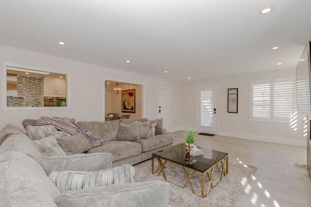 For Lease - 11820 5 Side Road, Halton Hills, Ontario - Photo 2