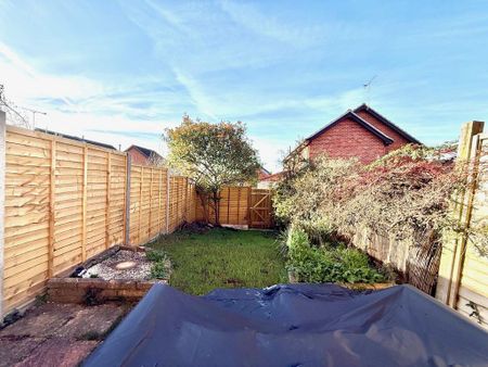 2 bedroom terraced house to rent - Photo 3