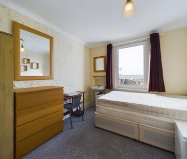 5 bedroom terraced house to rent - Photo 6