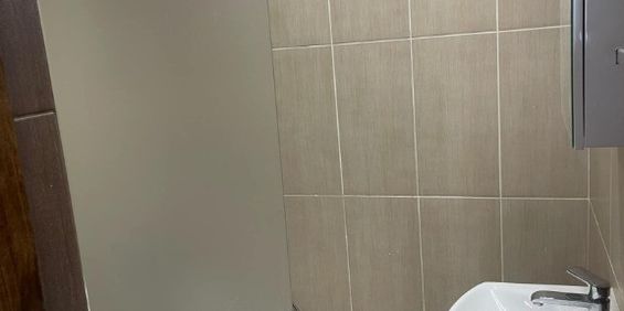 Oferim spre inchiriere aparatment 1 camera - Fotografie 3